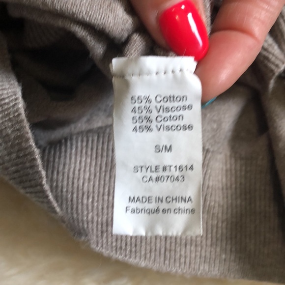 DREAMERS taupe cross open back sweater size small - Picture 12 of 13